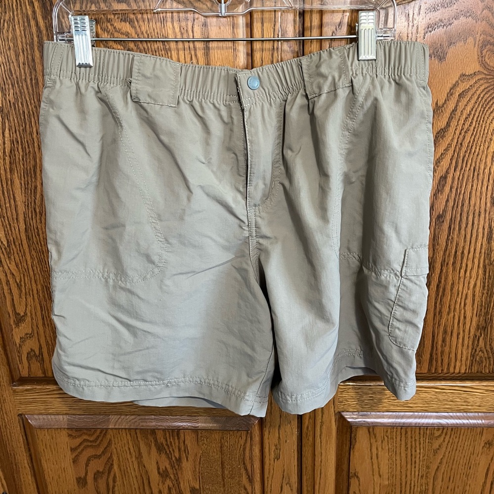 EUC Columbia shorts